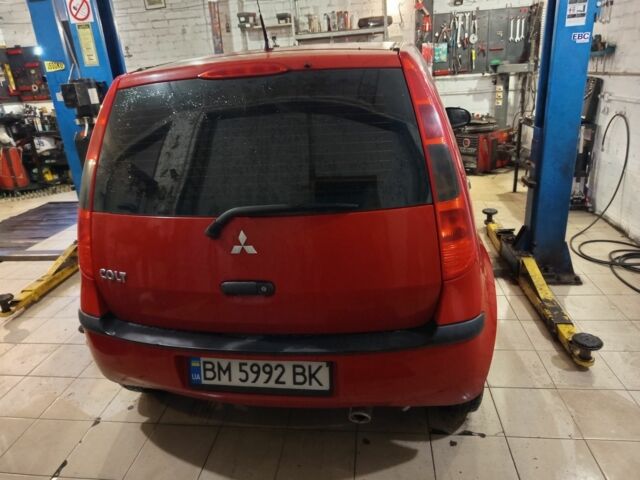 Червоний Міцубісі Кольт, об'ємом двигуна 1.3 л та пробігом 150 тис. км за 3600 $, фото 6 на Automoto.ua