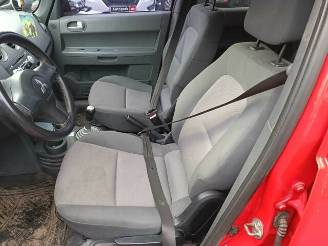 Красный Мицубиси Кольт, объемом двигателя 1.3 л и пробегом 184 тыс. км за 3940 $, фото 16 на Automoto.ua