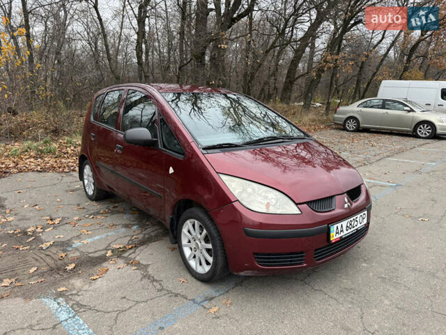 Червоний Міцубісі Кольт, об'ємом двигуна 1.33 л та пробігом 156 тис. км за 3800 $, фото 48 на Automoto.ua