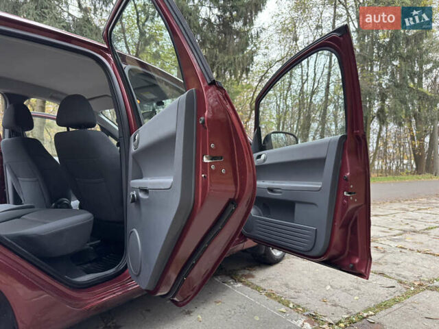 Червоний Міцубісі Кольт, об'ємом двигуна 1.33 л та пробігом 156 тис. км за 3800 $, фото 18 на Automoto.ua