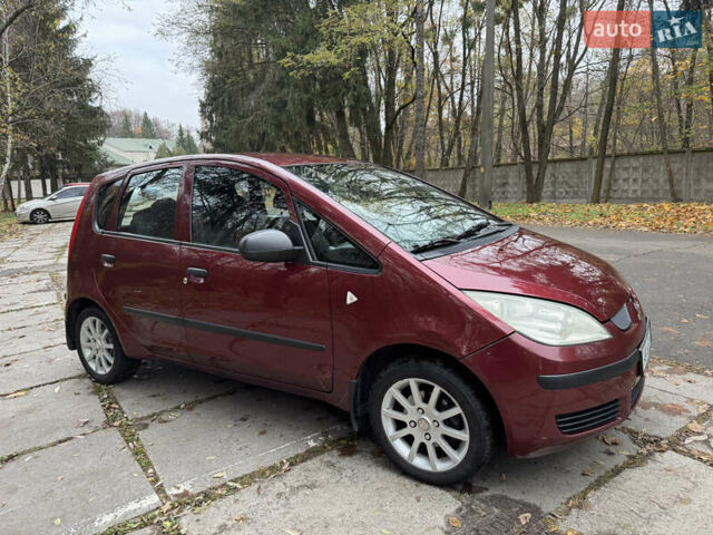 Червоний Міцубісі Кольт, об'ємом двигуна 1.33 л та пробігом 156 тис. км за 3800 $, фото 8 на Automoto.ua