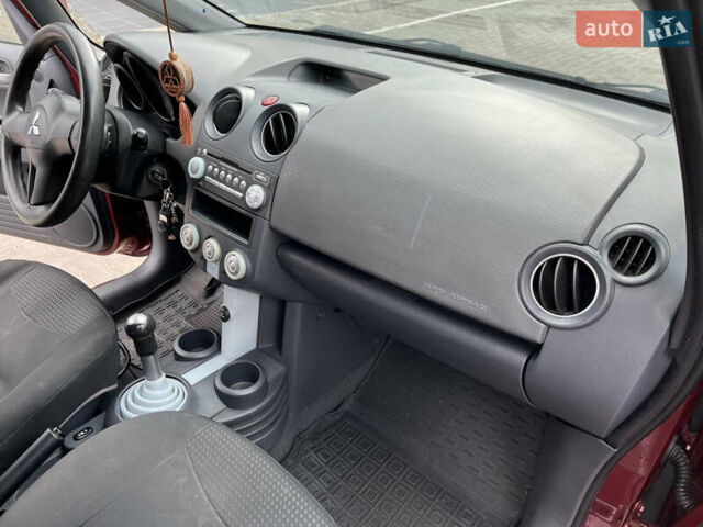 Червоний Міцубісі Кольт, об'ємом двигуна 1.47 л та пробігом 140 тис. км за 4500 $, фото 16 на Automoto.ua