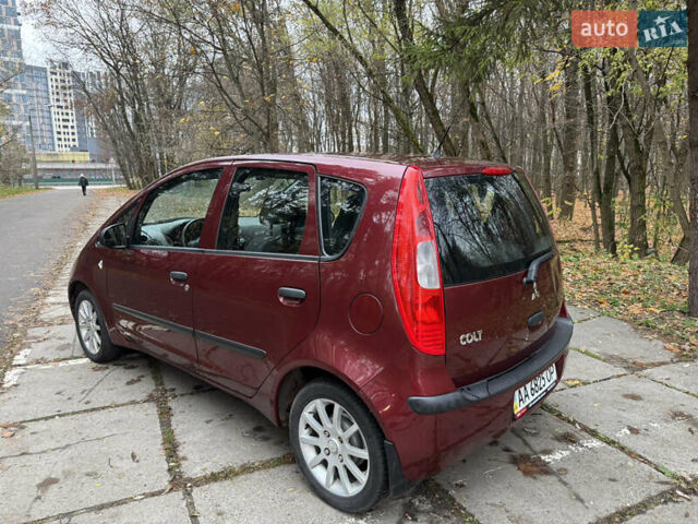 Червоний Міцубісі Кольт, об'ємом двигуна 1.33 л та пробігом 156 тис. км за 3800 $, фото 4 на Automoto.ua