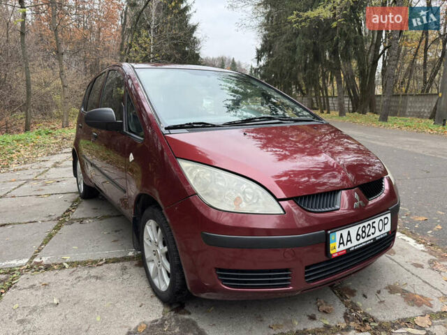 Червоний Міцубісі Кольт, об'ємом двигуна 1.33 л та пробігом 156 тис. км за 3800 $, фото 11 на Automoto.ua