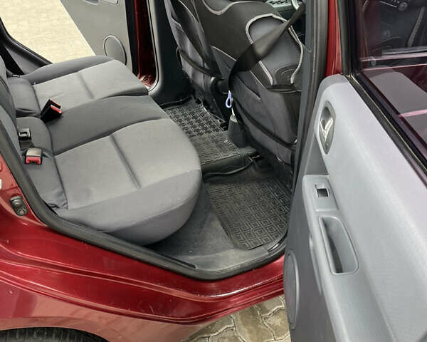 Червоний Міцубісі Кольт, об'ємом двигуна 1.47 л та пробігом 140 тис. км за 4500 $, фото 20 на Automoto.ua