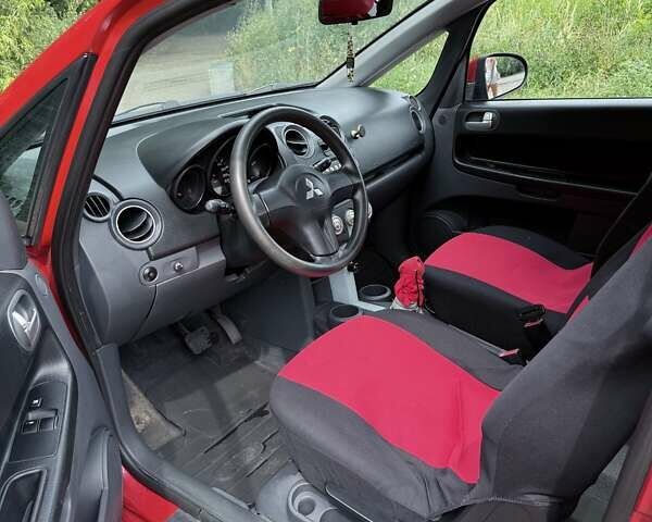 Красный Мицубиси Кольт, объемом двигателя 1.3 л и пробегом 153 тыс. км за 4230 $, фото 15 на Automoto.ua
