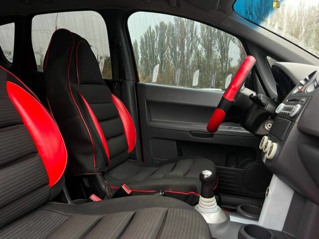 Мицубиси Кольт 2006 в Кривом Роге на Automoto.ua Красный Мицубиси Кольт, объемом двигателя 1.3 л и пробегом 165 тыс. км за 5200 $, фото 10 на Automoto.ua