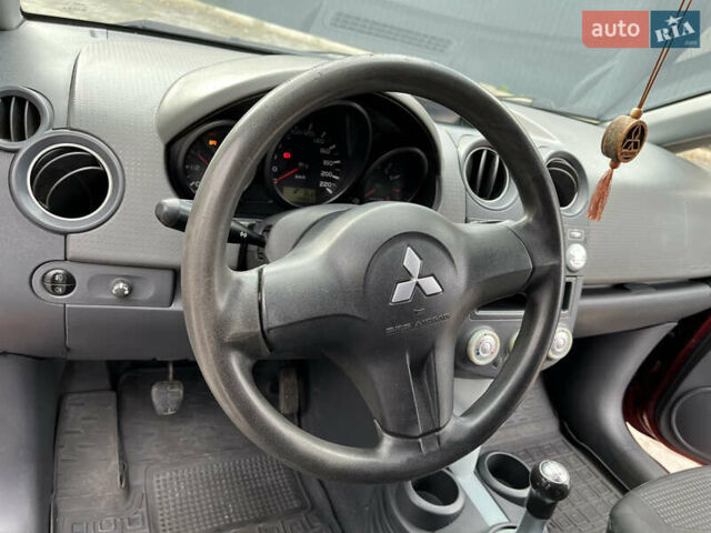 Червоний Міцубісі Кольт, об'ємом двигуна 1.47 л та пробігом 140 тис. км за 4500 $, фото 13 на Automoto.ua