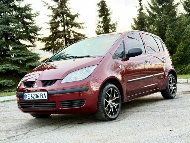 Червоний Міцубісі Кольт, об'ємом двигуна 1.3 л та пробігом 127 тис. км за 4999 $, фото 5 на Automoto.ua