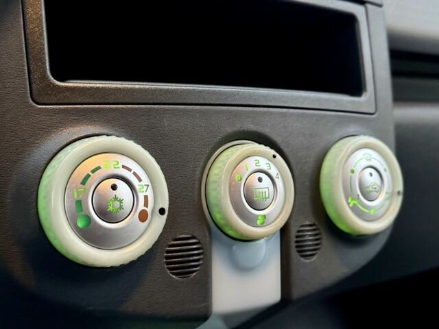 Червоний Міцубісі Кольт, об'ємом двигуна 1.3 л та пробігом 127 тис. км за 4999 $, фото 20 на Automoto.ua