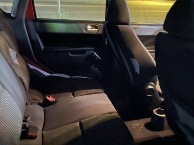 Мицубиси Кольт 2007 в Вышгороде на Automoto.ua Красный Мицубиси Кольт, объемом двигателя 1.3 л и пробегом 250 тыс. км за 2550 $, фото 6 на Automoto.ua