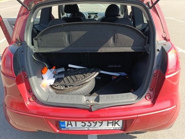 Красный Мицубиси Кольт, объемом двигателя 1.3 л и пробегом 224 тыс. км за 3300 $, фото 10 на Automoto.ua