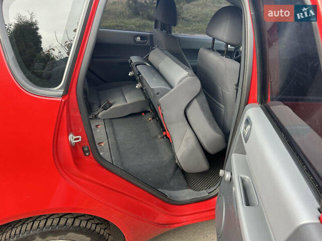 Красный Мицубиси Кольт, объемом двигателя 1.33 л и пробегом 138 тыс. км за 3800 $, фото 7 на Automoto.ua