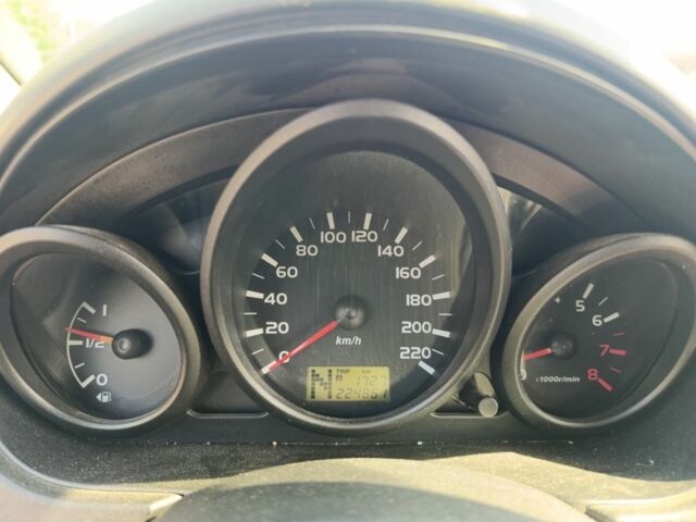 Красный Мицубиси Кольт, объемом двигателя 1.3 л и пробегом 224 тыс. км за 3300 $, фото 6 на Automoto.ua