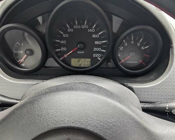 Красный Мицубиси Кольт, объемом двигателя 1.3 л и пробегом 182 тыс. км за 5000 $, фото 5 на Automoto.ua