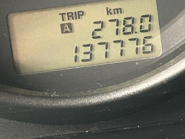 Красный Мицубиси Кольт, объемом двигателя 1.3 л и пробегом 134 тыс. км за 3380 $, фото 5 на Automoto.ua