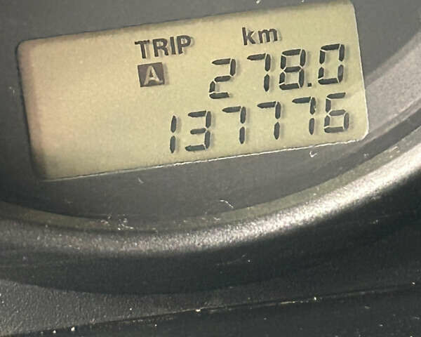 Красный Мицубиси Кольт, объемом двигателя 1.3 л и пробегом 137 тыс. км за 3350 $, фото 2 на Automoto.ua
