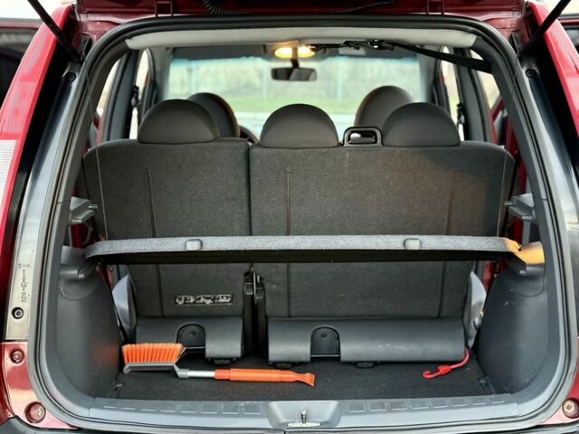 Червоний Міцубісі Кольт, об'ємом двигуна 1.3 л та пробігом 127 тис. км за 4999 $, фото 13 на Automoto.ua