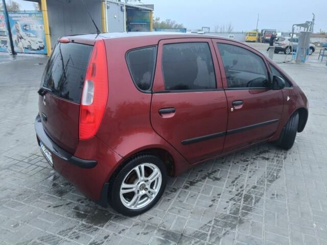 Красный Мицубиси Кольт, объемом двигателя 1.3 л и пробегом 170 тыс. км за 3600 $, фото 3 на Automoto.ua