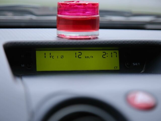 Червоний Міцубісі Кольт, об'ємом двигуна 1.3 л та пробігом 20 тис. км за 7400 $, фото 14 на Automoto.ua