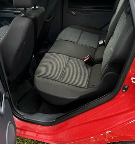 Красный Мицубиси Кольт, объемом двигателя 1.3 л и пробегом 193 тыс. км за 3600 $, фото 23 на Automoto.ua