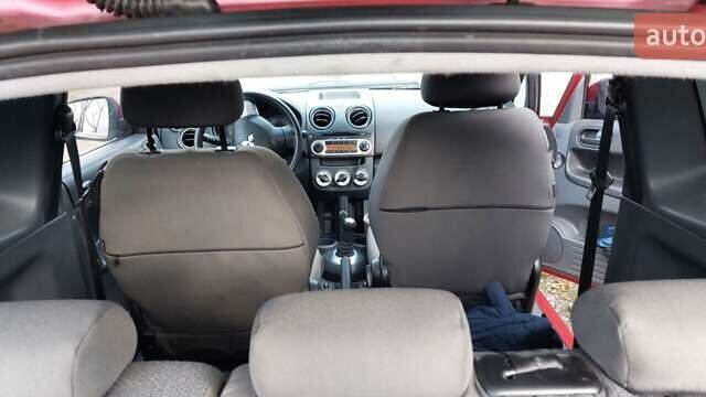 Червоний Міцубісі Кольт, об'ємом двигуна 1.33 л та пробігом 118 тис. км за 5500 $, фото 9 на Automoto.ua