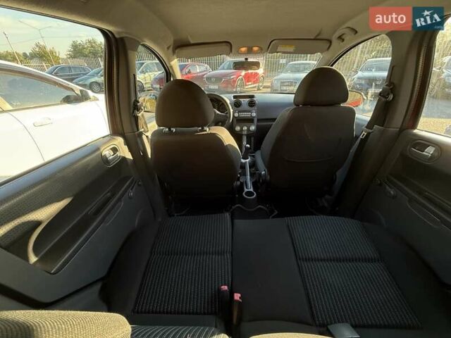 Красный Мицубиси Кольт, объемом двигателя 1.3 л и пробегом 168 тыс. км за 4999 $, фото 17 на Automoto.ua