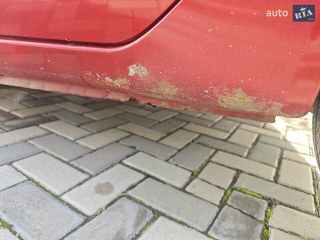 Червоний Міцубісі Кольт, об'ємом двигуна 1.33 л та пробігом 311 тис. км за 4800 $, фото 14 на Automoto.ua