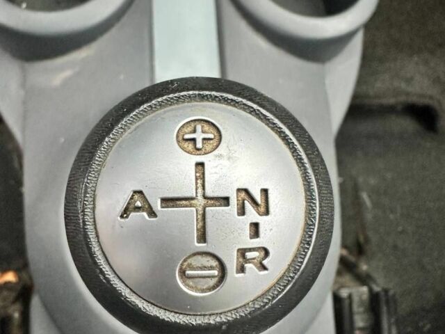 Красный Мицубиси Кольт, объемом двигателя 0 л и пробегом 192 тыс. км за 1350 $, фото 5 на Automoto.ua