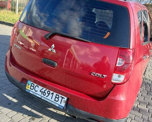 Красный Мицубиси Кольт, объемом двигателя 1.33 л и пробегом 133 тыс. км за 4500 $, фото 5 на Automoto.ua