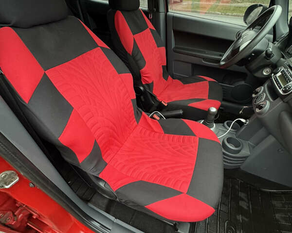 Червоний Міцубісі Кольт, об'ємом двигуна 1.33 л та пробігом 129 тис. км за 5800 $, фото 6 на Automoto.ua