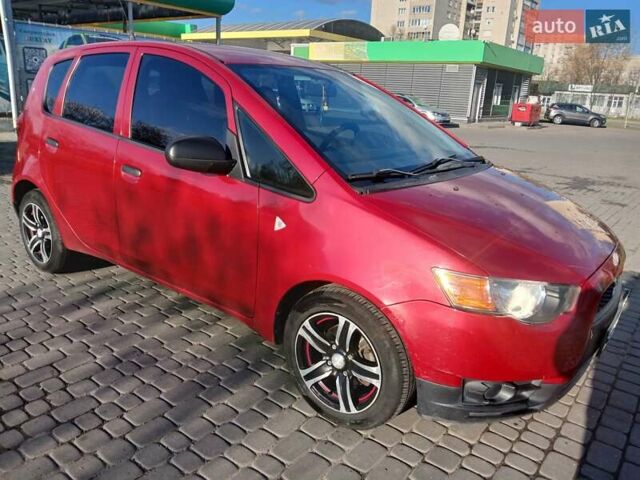 Красный Мицубиси Кольт, объемом двигателя 1.33 л и пробегом 133 тыс. км за 4500 $, фото 4 на Automoto.ua