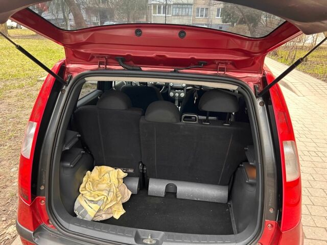 Красный Мицубиси Кольт, объемом двигателя 1.3 л и пробегом 202 тыс. км за 4800 $, фото 2 на Automoto.ua