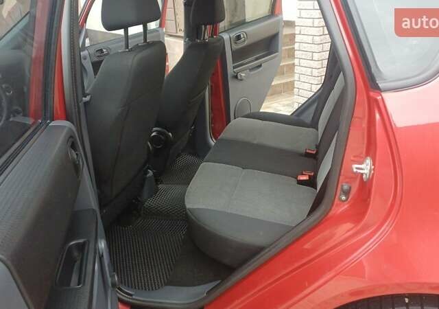 Красный Мицубиси Кольт, объемом двигателя 1.33 л и пробегом 132 тыс. км за 5890 $, фото 49 на Automoto.ua