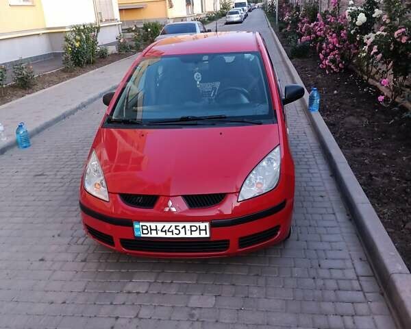 Красный Мицубиси Кольт, объемом двигателя 1.33 л и пробегом 207 тыс. км за 4300 $, фото 2 на Automoto.ua