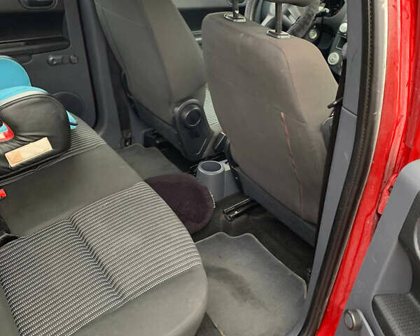 Красный Мицубиси Кольт, объемом двигателя 1.1 л и пробегом 125 тыс. км за 5000 $, фото 14 на Automoto.ua