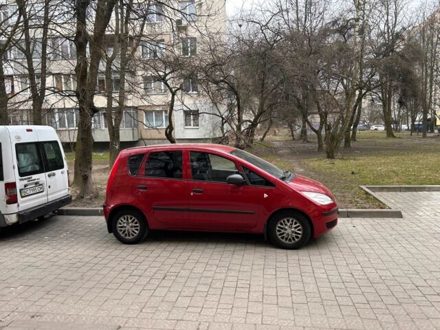 Красный Мицубиси Кольт, объемом двигателя 1.3 л и пробегом 202 тыс. км за 4800 $, фото 4 на Automoto.ua