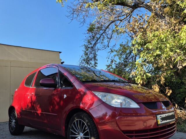 Красный Мицубиси Кольт, объемом двигателя 1.3 л и пробегом 143 тыс. км за 4850 $, фото 1 на Automoto.ua