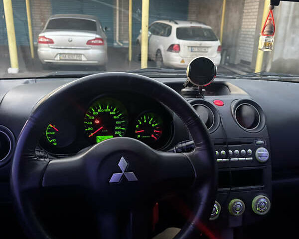 Красный Мицубиси Кольт, объемом двигателя 1.33 л и пробегом 266 тыс. км за 4300 $, фото 28 на Automoto.ua