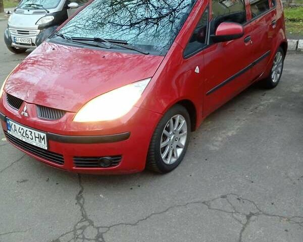 Червоний Міцубісі Кольт, об'ємом двигуна 1.33 л та пробігом 98 тис. км за 5000 $, фото 1 на Automoto.ua