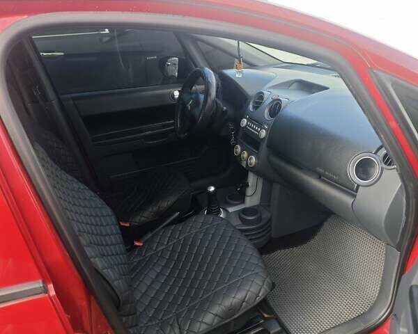 Червоний Міцубісі Кольт, об'ємом двигуна 1.33 л та пробігом 311 тис. км за 4800 $, фото 6 на Automoto.ua