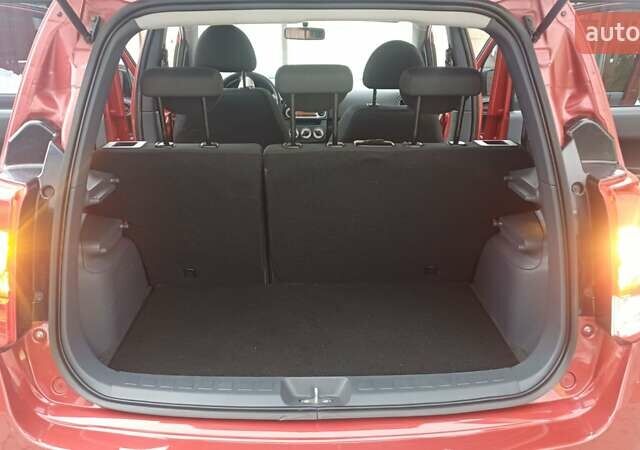 Красный Мицубиси Кольт, объемом двигателя 1.33 л и пробегом 132 тыс. км за 5890 $, фото 39 на Automoto.ua