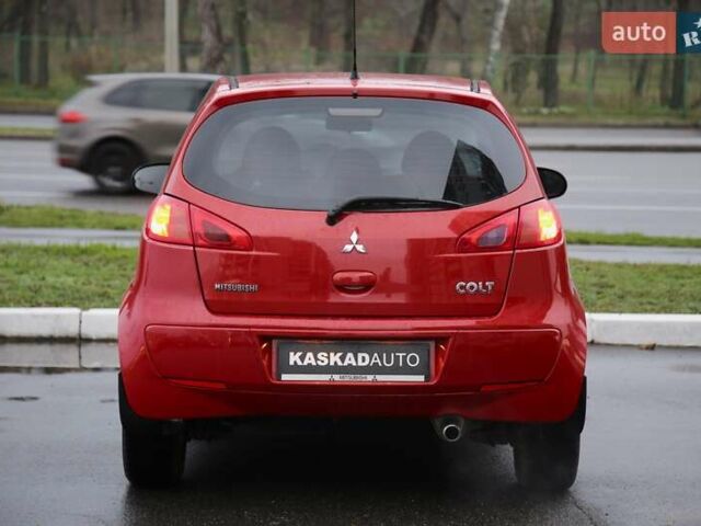 Червоний Міцубісі Кольт, об'ємом двигуна 1.3 л та пробігом 20 тис. км за 7400 $, фото 4 на Automoto.ua