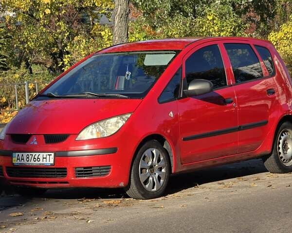 Міцубісі Кольт 2008 у Києві на Automoto.ua Червоний Міцубісі Кольт, об'ємом двигуна 1.33 л та пробігом 211 тис. км за 5000 $, фото 8 на Automoto.ua