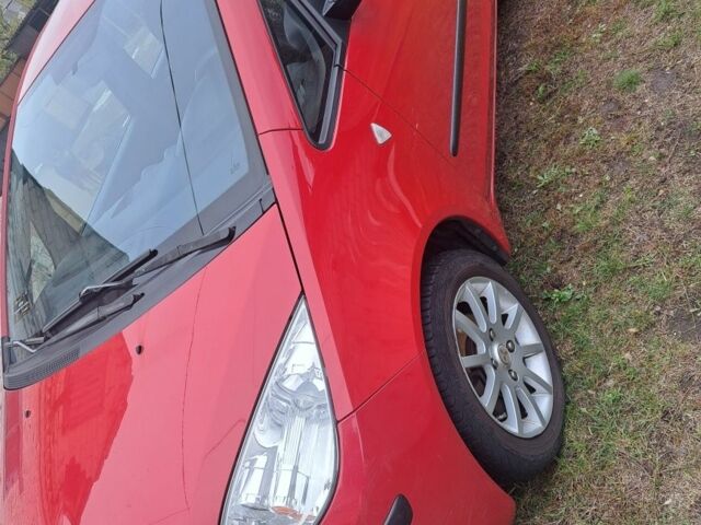 Червоний Міцубісі Кольт, об'ємом двигуна 1.3 л та пробігом 188 тис. км за 3800 $, фото 2 на Automoto.ua