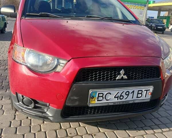 Красный Мицубиси Кольт, объемом двигателя 1.33 л и пробегом 133 тыс. км за 4500 $, фото 3 на Automoto.ua