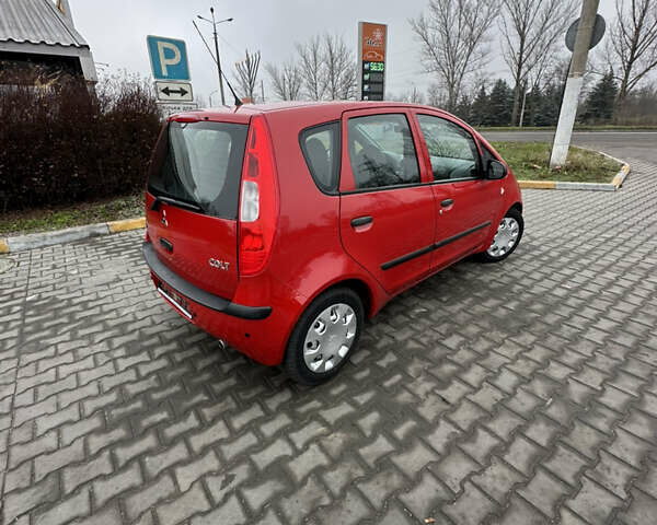Красный Мицубиси Кольт, объемом двигателя 1.3 л и пробегом 90 тыс. км за 5400 $, фото 2 на Automoto.ua