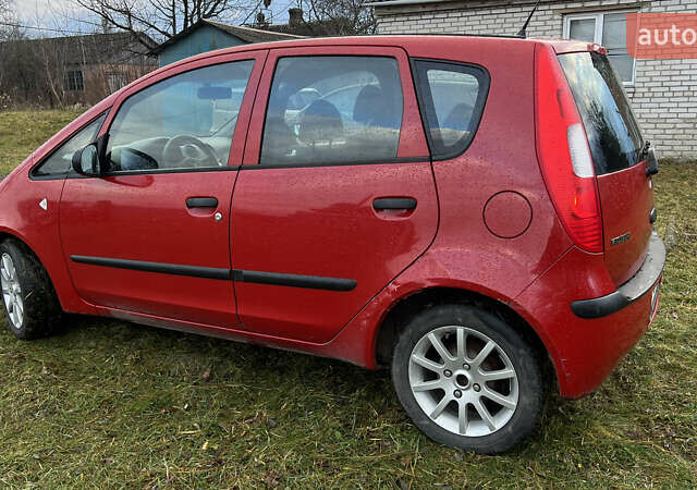 Красный Мицубиси Кольт, объемом двигателя 1.3 л и пробегом 193 тыс. км за 3600 $, фото 6 на Automoto.ua