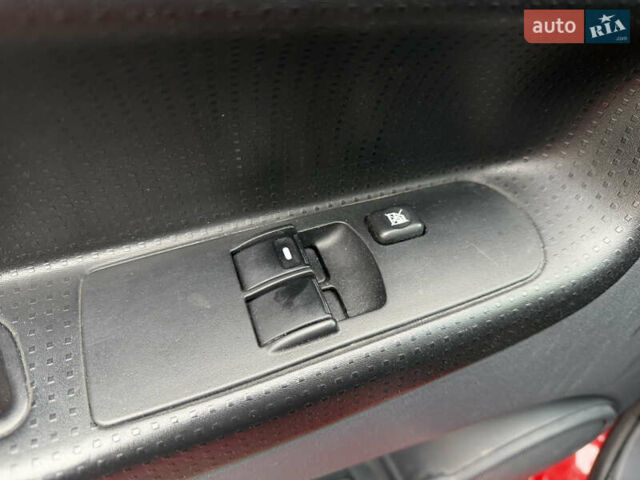 Красный Мицубиси Кольт, объемом двигателя 1.33 л и пробегом 184 тыс. км за 3799 $, фото 23 на Automoto.ua