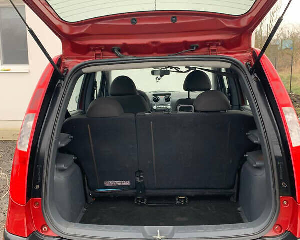 Красный Мицубиси Кольт, объемом двигателя 1.1 л и пробегом 125 тыс. км за 5000 $, фото 2 на Automoto.ua